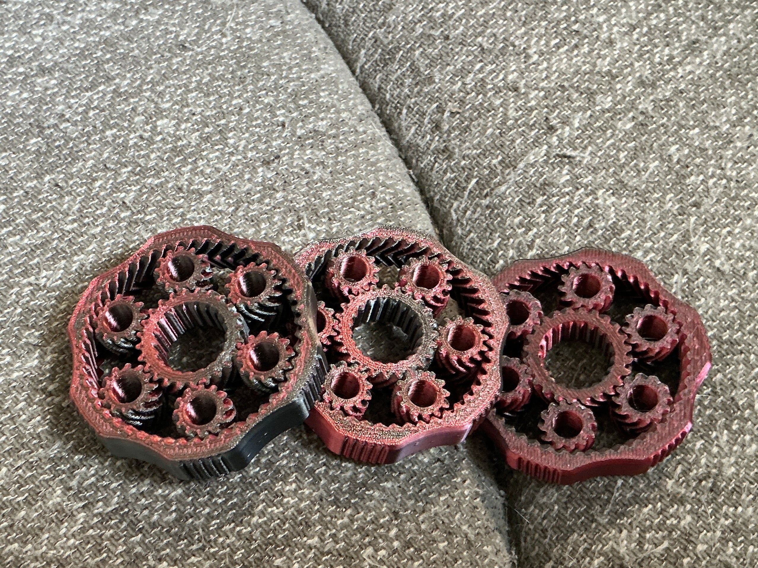 Geared fidget spinner